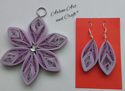 Quilling Pendants, Quilling Keychains, Quilling Necklace, Quilling Jewellery, Diy Quilling Crafts, Paper Quilling Earrings, Quilled Earrings, Paper Quilling Jewelry, Quilled Paper Art