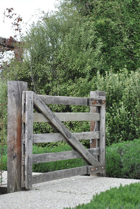 Product Image Gallery | Interlink Ltd Old Wood Fence, Barn Gates, Farm Fence Gate, Ranch Fence, Rustic Gate, Panel House, Farm Gates, Ranch Fencing, Farm Entrance