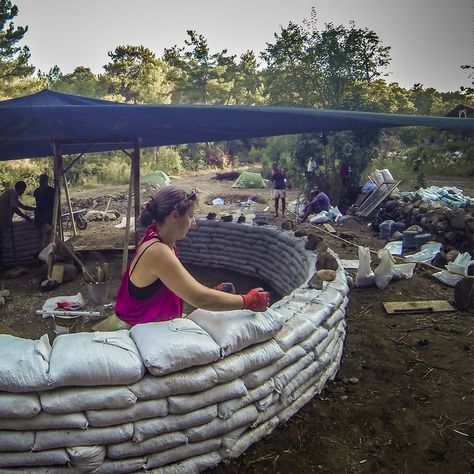 Earth Structure, Wattle And Daub, Earth Bag Homes, Earth Bag, Home Dance, House Dance, Portland Cement, Dome House, Natural Building