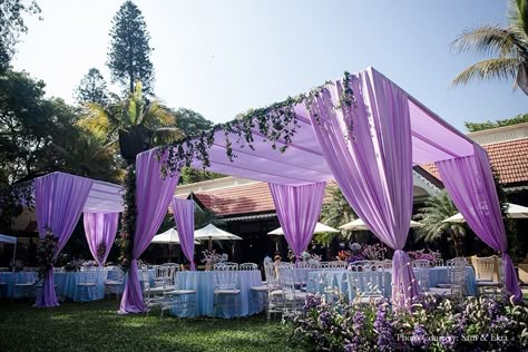 Purple Outdoor Wedding Decor, Purple Haldi Decor, Purple Engagement Decor, Janoi Ceremony, Floral Mandap Decor, Pastel Purple Wedding, Mehndi Backdrop, Beach Wedding Setup, Floral Mehendi