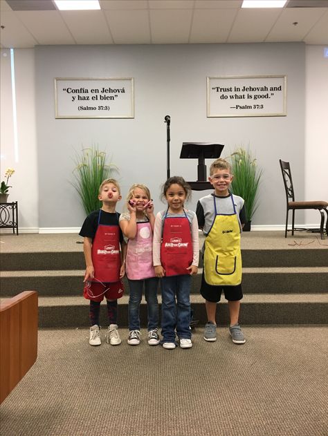 Everyone, big and small, can help with Kingdom Hall Maintenance:) Jw Kingdom Hall, Psalm 37 3, Public Witnessing, Spiritual Family, Worship Ideas, Son Of David, Kingdom Hall, Hebrews 10, Jehovah Witness Quotes