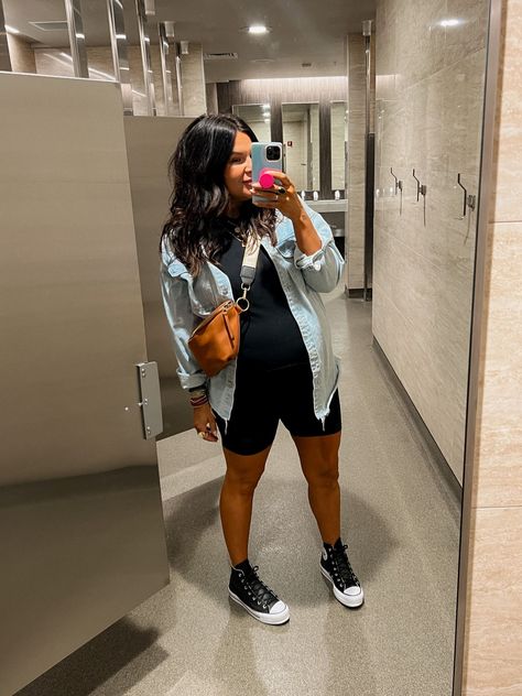 betterwithchardonnay's Bump Outfits Collection on LTK Maternity Airport Outfit, Pregnant Street Style Summer, Pregnancy Travel Outfit, Maternity Travel Outfit, Pregnant Airport Outfit, Converse High Top Platform, Travel Airport Outfit, Bump Fits, Maternity Bike Shorts