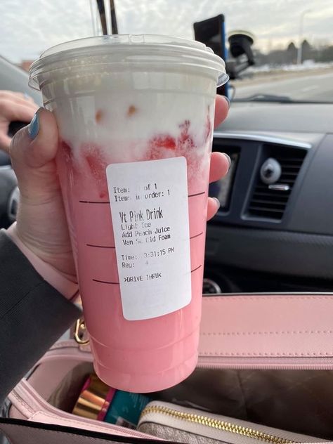 Starbucks Drinks Healthy, Barista Memes, Trenta Starbucks, Starbucks Drink Menu, Starbucks Hacks, Starbucks Secret Menu Recipes, Drinks Healthy, Cold Starbucks Drinks, Secret Starbucks Recipes