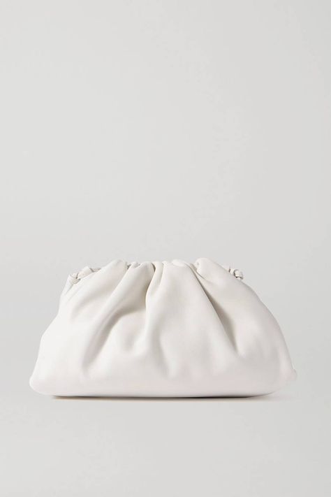 Sweet 16 Presents, Bottega Bags, Premiere Looks, Bottega Veneta The Pouch, White Outfits For Women, Cannes Red Carpet, Designer Leather Bags, Longchamp Bag, Designer Clutch Bags