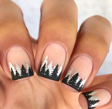 Fingernails Painted, Simple Fall Nails, Art Deco Nails, Tree Nails, Stylish Nails Designs, Pretty Nail Art Designs, Winter Nail Art, Colorful Nail Designs, Pretty Nail Art