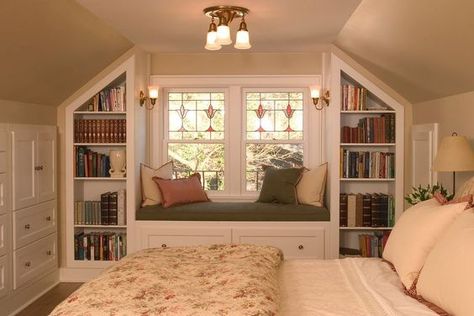 Traditional Guest Bedroom, Attic Ideas, Attic Room, Attic Space, Attic Bedrooms, Attic Spaces, Attic Remodel, Upstairs Bedroom, Attic Rooms