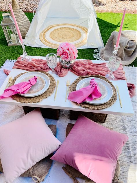 Pink Picnic, Pop Up, Laptop, Camping, Valentines, Table Decorations, Pink, Home Decor, Home Décor