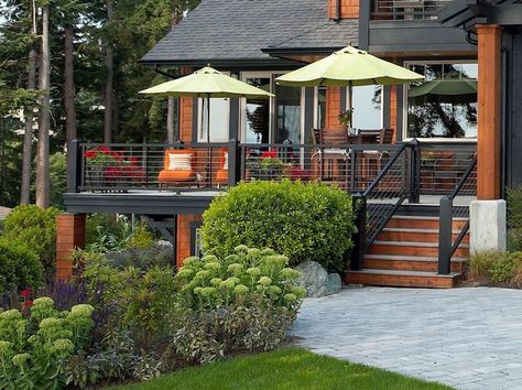 Residence deck cable railings Amazing Decks, Reling Design, Deck Landscaping, Cable Railing Deck, Deck Railing Design, Porch Design Ideas, Modern Deck, Deck Colors, Building A Porch