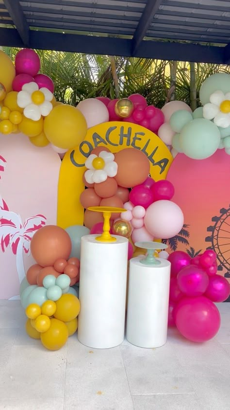 Coachella Birthday Party Decorations, Coachella Balloon Garland, Coachella Theme Party Decoration Diy, Cochella Party Theme Decor, Coachella Party Ideas Decor, Coachella Theme Party Decoration, Coachella Deco, Coachella Diy, Coachella Party Decorations