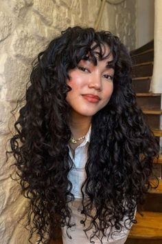 Long Curls With Bangs, Long Curly Hair Round Face, Long Curly Hair With Bangs And Layers, Curly Hair W Bangs, Long Black Curls, Curly Hair Cuts Medium Length, Curly Hair Cuts With Bangs, Long Curly Hair Bangs, Curly Haircuts With Bangs