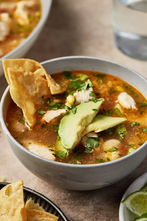 Lime Chicken Soup, Chipotle Lime Chicken, Mexican Soup Recipes, Mexican Soup Chicken, Mexican Soup, Chicken Tortilla Soup, Chicken Tortilla, Fried Chicken Recipes, Lime Chicken