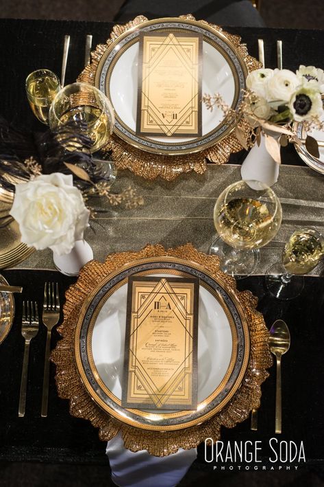 Great Gatsby Ideas Decoration, Great Gatsby Garden Wedding, Great Gatsby Style Wedding, Great Gatsby Souvenir, Art Deco Wedding Centerpieces Diy, 1920s Style Wedding Decor, Art Deco Dinner Table, 1920s Wedding Theme Gatsby, Great Gatsby Inspired Wedding