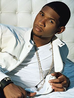 Usher Fashion, Rap News, Rap Singers, Usher Raymond, Good Raps, Falling In Love Again, Hip Hop Culture, We Fall In Love, My Favorite Music