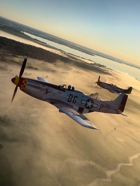 P 51 Mustang Airplane, Mustang Airplane, Plane Wallpaper, Plane Photos, Mustang Wallpaper, P 51 Mustang, Airplane Wallpaper, Aircraft Painting, Wwii Plane