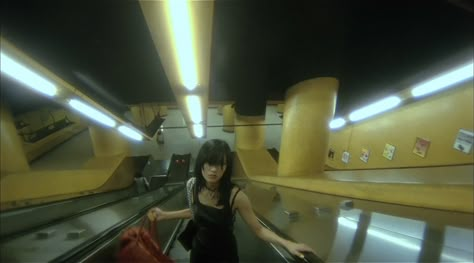 90s Hong Kong, Fallen Angels 1995, Hong Kong Cinema, 1995 Movies, Wong Kar Wai, Best Cinematography, I Love Cinema, Image Film, Movie Shots