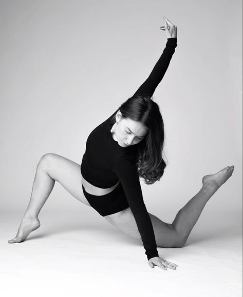 Posesphotoshootdancerstudioshapesmovementblack and white photo Dance Poses With Skirt, Dance Photoshoot Ideas Photography Poses, Sitting Dance Poses, Cool Dance Photography, Poses For Dancers Photoshoot, Jazz Photoshoot Poses, Beginner Dance Poses For Pictures, Dance Poses Lyrical, Dance Photo Outfits