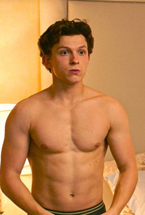 #tomholland Tom Holland Hair, Tom Holland Abs, Spider Man Far From Home, Foto Top, Tom Holland Zendaya, Tom Holland Imagines, Tom Holland Peter Parker, Far From Home, Tom Holland Spiderman