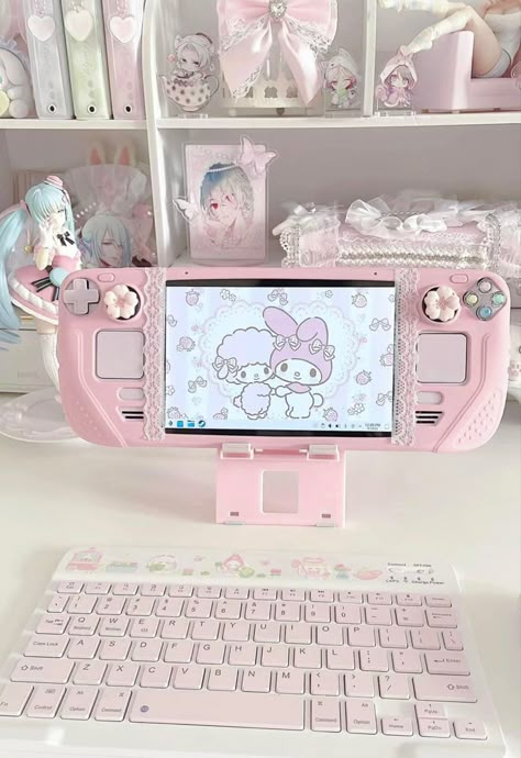 Cute Steam Deck, Coquette Gaming Setup, Steam Deck Aesthetic, Cute Gaming Setup, Aesthetic Gaming, Study Desk Decor, Cute School Stationary, Video Game Room Design, Steam Deck