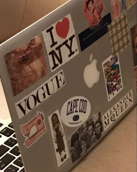 Mac Stickers, Laptop Decoration, Laptop Case Stickers, Computer Sticker, Music Collection, Listen To Music, I ❤ Ny, Macbook Case, To Listen