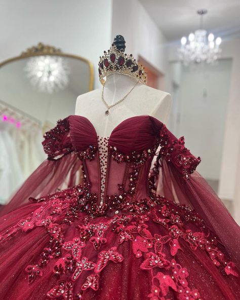 Red Quinceanera Dresses Long Sleeve, Burgundy Dress Quinceanera, Red Quince Dress With Sleeves, Wine Red Quince Dress, Moda 2000 Quinceanera Dresses Red, Quinceanera Dresses Dark Red, Black And Red Quince Dress, Dark Red Quince, Red Xv Dresses