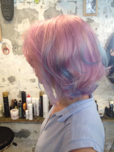 Lilac Purple Hair Color, Pastel Blue Hair Aesthetic, Pink And Blue Dyed Hair, Pink And Blue Hair Aesthetic, Lilac And Blue Hair, Light Blue And Pink Hair, Pastel Blue And Pink Hair, Pink And Blue Hair Short, Light Purple Hair Aesthetic