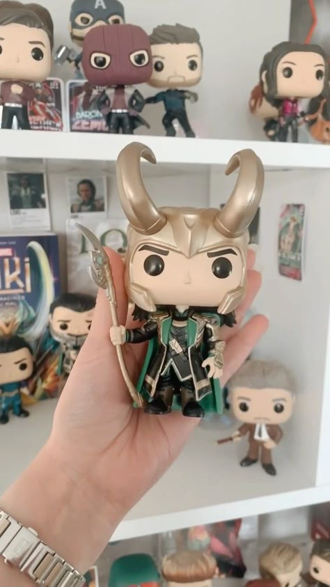 Scepter Diy, Loki Merch, Loki Funko Pop, Loki Scepter, Marvel Funko Pop, Loki Aesthetic, Loki Avengers, Marvel Gifts, Funko Pop Marvel