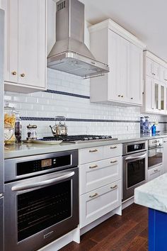 How To Renovate With No Regrets | Sarah Richardson Design-instead of double wall ovens, buy two single ones and install them below the counter on either side of the cook top!! GENIUS!! Kosher Kitchen, Sarah Richardson Design, Kitchen Planning, Wall Ovens, Double Ovens, 2024 Kitchen, Sarah Richardson, Storage Inspiration, Single Wall Oven