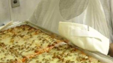 School Pizza Recipe - Food.com School Pizza Recipe, School Breakfast Pizza, School Cafeteria Pizza Recipe, School Cafeteria Pizza, Cafeteria Pizza, School Cafeteria Food, Pizza Breakfast, School Pizza, Pizza Vegana