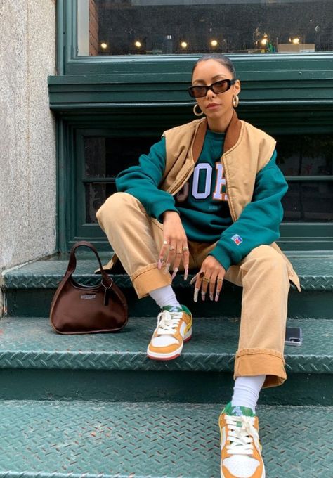 [Stylist ig- wuzg00d] Streetwear Outfit Black Women, Streetwear Outfit Black, Outfit Black Women, Jacket Streetwear, Blue Streetwear, Streetwear Men Outfits, Streetwear Outfit, Up Styles, Daily Outfits