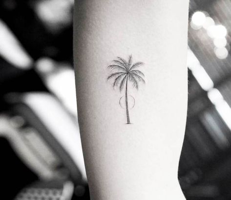 Small Palm Tree Tattoo, Tree Tattoo Ankle, Palm Tree Tattoo Ankle, Simple Tree Tattoo, Tree Tattoo Arm, Tree Tattoo Back, Tree Tattoo Men, Tattoo Tree, Small Palm Trees