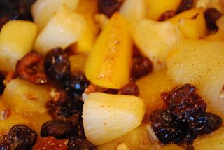 Hot Curried Fruit, Curried Fruit, Fruit Recipe, Short Note, Baked Fruit, Christmas Breakfast, Recipes Breakfast, Holiday Table, Fruit Recipes