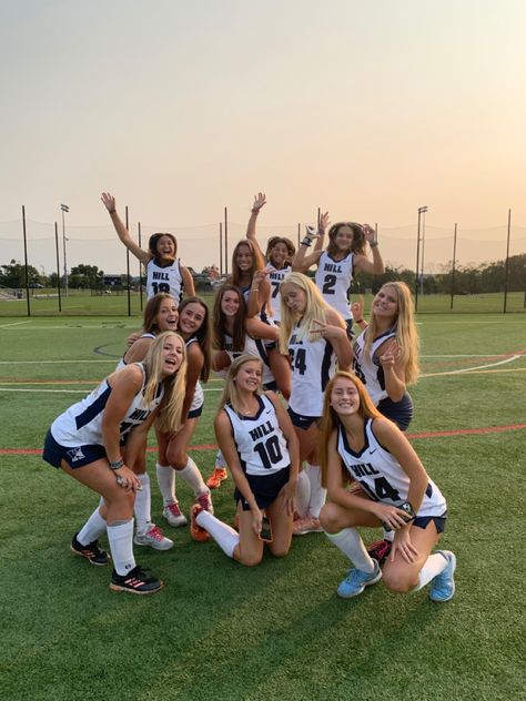 field hockey team Field Hockey Team Pictures, Preppy Field Hockey, Feild Hockey Aesthetic Girl, Hockey Aesthetic Field, Field Hockey Aesthetic Girl, Field Hockey Pictures, Field Hockey Aesthetic, Field Hockey Outfits, Hockey Outfit