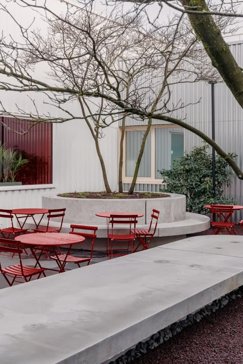 Studio Anton Hendrik Denys designs Belgian office informed by 1960s colour schemes Colorful Office Design, Toilet Icon, Pink Toilet, Private Workspace, Aluminium Cladding, Interior Color Schemes, Event Hall, Green Flooring, Office Colors