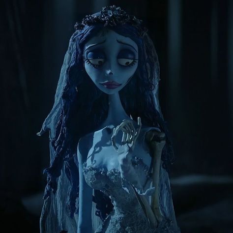 timmy burton dark blue aesthetic Emily Corpse Bride Pfp, Tim Burton Core, Corpse Bride Pfp, Tim Burton Aesthetic, Emily Corpse Bride, Tim Burton Corpse Bride, The Corpse Bride, Literally Me Characters, Tim Burton Movies