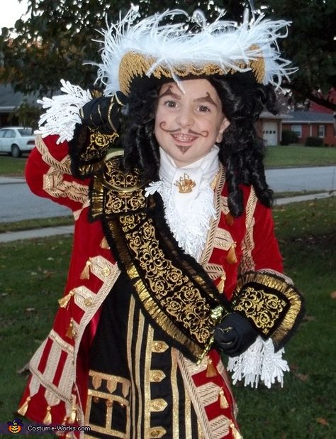 @: Teresa: This was a Hook Costume I made for my son. I tried to replicate it from the movie Hook with Dustin Hoffman. Caption Hook Costume, Diy Captain Hook Costume, Baby Star Wars Costume, Captain Hook Halloween, Captain Hook Halloween Costume, Kings Outfit, Disney Dog Costume, Baby Pink Prom Dresses, Hook Costume