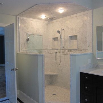 Half Wall Shower ...this is how your door will open. No shower curtain. Makeover Kamar Mandi, Small Shower Remodel, Small Bathroom With Shower, Small Bathroom Renovations, Pretty Bathrooms, Small Bathroom Makeover, Frameless Shower Doors, Bathroom Remodel Shower, Corner Shower