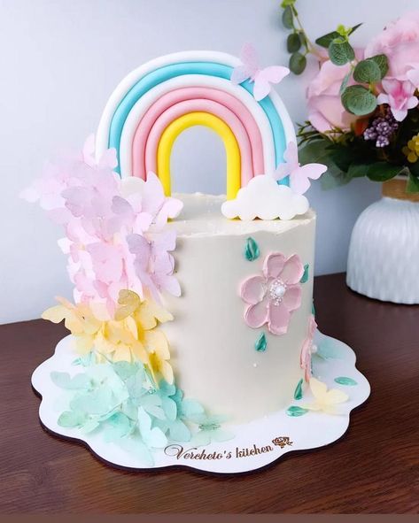 Flower And Rainbow Cake, Flower Rainbow Cake, Rainbow Flower Cake, Rainbow Butterfly Cake, Flower And Butterfly Cake, Birthday Cakes Girls Kids, Wafer Paper Butterflies, Pastel Rainbow Cake, 7th Birthday Cakes