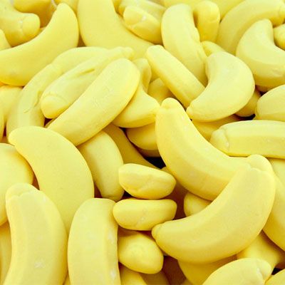 Sweet banana Penny Sweets, Old Sweets, Old Fashioned Sweets, British Sweets, Penny Candy, Retro Sweets, Retro Candy, Food Wallpaper, Sour Candy