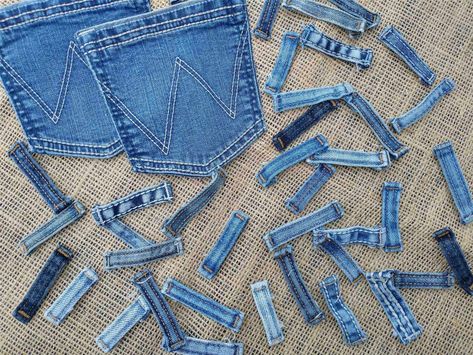 Denim Quilts Old Jeans Diy, Denim Crafts Upcycling, Denim Scraps Ideas, Denim Christmas Ornaments, Crafts With Old Jeans, Diy Denim Crafts, Jean Quilt Ideas, Old Jeans Projects, Tea Poems