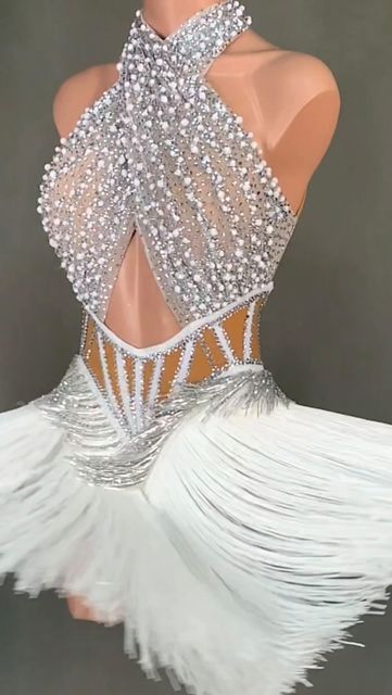 Latino Dress Style, Copacabana Costume, Head Dress Ideas, Dancesport Dresses Latin, Latin Dresses Ideas, Latin Dress Competition, Latino Dress, Mambo Dress, Latin Competition Dress