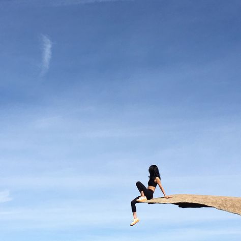 Truly amazing view from the potato chip rock trail, in San Diego! It'll be an intense but rewarding hike with your kiddos! Potato Chip Rock, San Diego Hiking, Virtual Run, Potato Chip, Go Hiking, Do You, To The, Travel Goals, California Travel