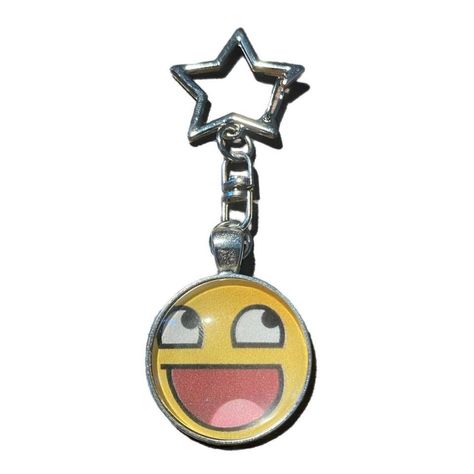 epic face star keychain y2k pendant is 25mm or 1 inch! free shipping! Keychains For Keys, Indie Keychain, Emo Keychains, Yugioh Keychain, Cool Trinkets, Silly Keychains, Ts4 Cc Accessories, Scene Keychain, Random Things To Buy