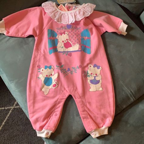 So Cute Still Has The Original Tags There Is Some Stains On One Leg Cuff, See Pictures Baby Face Vintage Baby Clothes 90s, Colorful Baby Clothes, 90s Baby Clothes, Vintage Baby Gear, Liquid Smooth, Vintage Kids Fashion, Vintage Kids Clothes, Baby Jumper, Vintage Baby Clothes