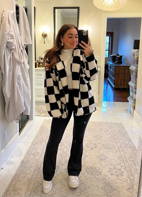 Checker Coat Outfit, Checker Jacket Outfit, Checker Print Outfits, Checkered Sherpa Jacket, Checkered Shacket Outfit, Checkered Top Outfit, Checkered Cardigan Outfit, Checkered Sweater Outfit, Checkered Coat Outfit