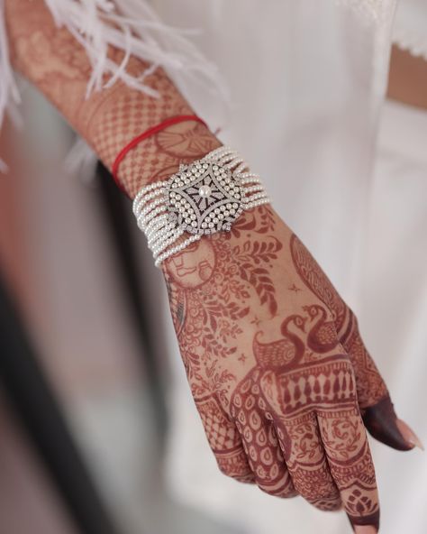 Bride ready for her carnival with our Diamond and pearl bracelet❣️💎 . . . . . . . . [Diamond bracelet,pearl bracelet,diamond pearl bracelet,bracelet,tennis bracelet] #diamondbracelet #jewellerylover #fashionaccessories #luxuryjewellery #pearlbracelet #bridaljewellery #finejewellery #wristcandy #braceletstacks #instajewelry #jewelleryaddict #brides #statementjewelry Pearl Diamond Bracelet, Pearl And Diamond Bracelet, 2024 Bride, Bracelet Tennis, Bracelet Diamond, Wrist Candy, Bracelet Pearl, Fine Jewels, Pearl Diamond