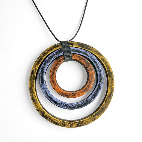 Nesting Circles Pendant by Jane Pellicciotto (Polymer Clay Necklace) Circle Jewelry Design, Polymer Clay Necklaces Ideas, Cold Play, Wire Projects, Metal Art Jewelry, Jewelry Ceramic, Pottery Jewelry, Hand Painted Pendant, Earring Styles