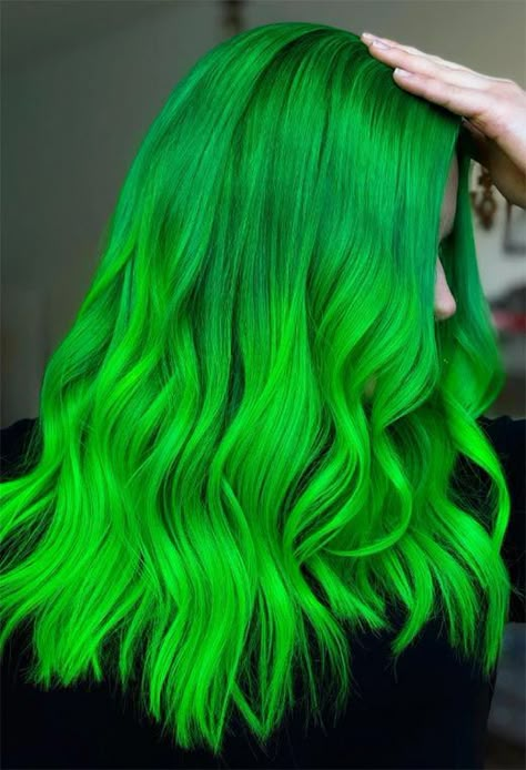 Bright Green Hair, Green Hair Color Ideas, Pastel Green Hair, Neon Green Hair, Hair Dye Brands, Green Hair Dye, Green Hair Color, Cute Hair Colors, Neon Hair