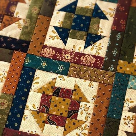 Mini Quilts Patterns, Churn Dash Quilts, Churn Dash Quilt Ideas, Scrap Quilts Ideas, Churn Dash Quilt Block, Accuquilt Patterns, Kim Diehl Quilts, Churn Dash Quilt, Fall Quilt Patterns