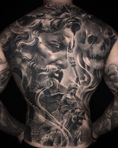 Tattoo artist Ezequiel Samuraii, authors black and grey portrait surrelistic horror tattoo realism | Barcelona, Spain Zeus Back Tattoo, Angelo Guerriero, Seni Mural, Cool Back Tattoos, Poseidon Tattoo, Zeus Tattoo, Back Piece Tattoo, Greek Mythology Tattoos, Full Back Tattoos