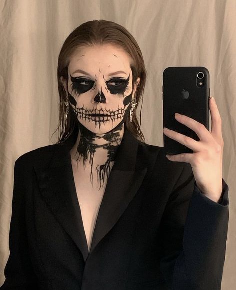 Skull Face Makeup, Vampire Bride, Skeleton Face, Skeleton Halloween Costume, Skeleton Makeup, Horror Makeup, Halloween Makeup Inspiration, Halloween Makeup Easy, Face Painting Halloween